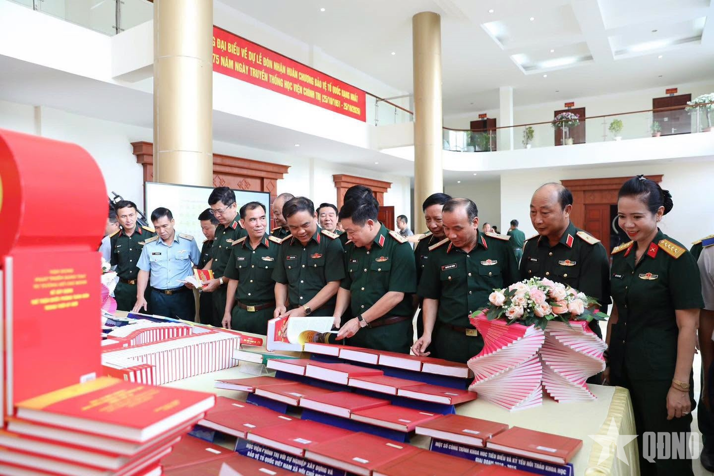 75 năm vững bước dưới cờ Đảng, nâng tầm vị thế trong đào tạo cán bộ Quân đội đáp ứng yêu cầu nhiệm vụ
